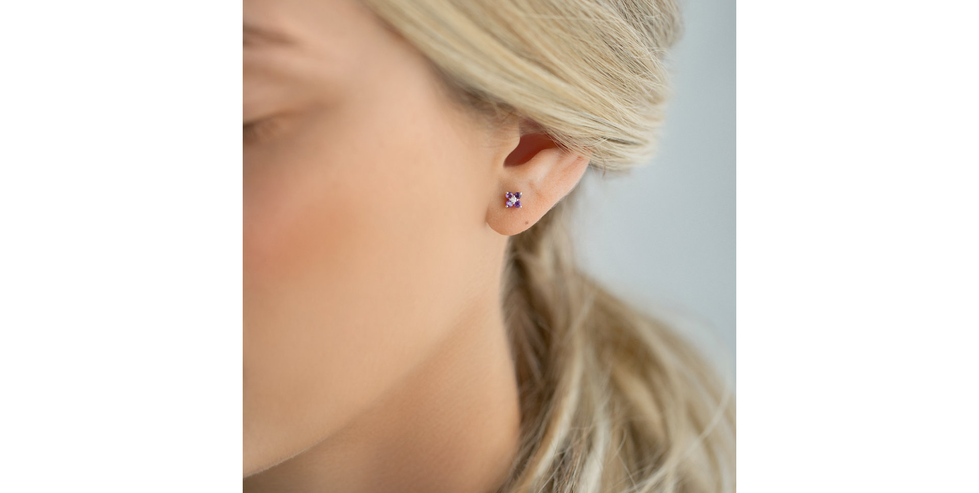 Náušnice s diamantom a peridotmi Divine Bloom