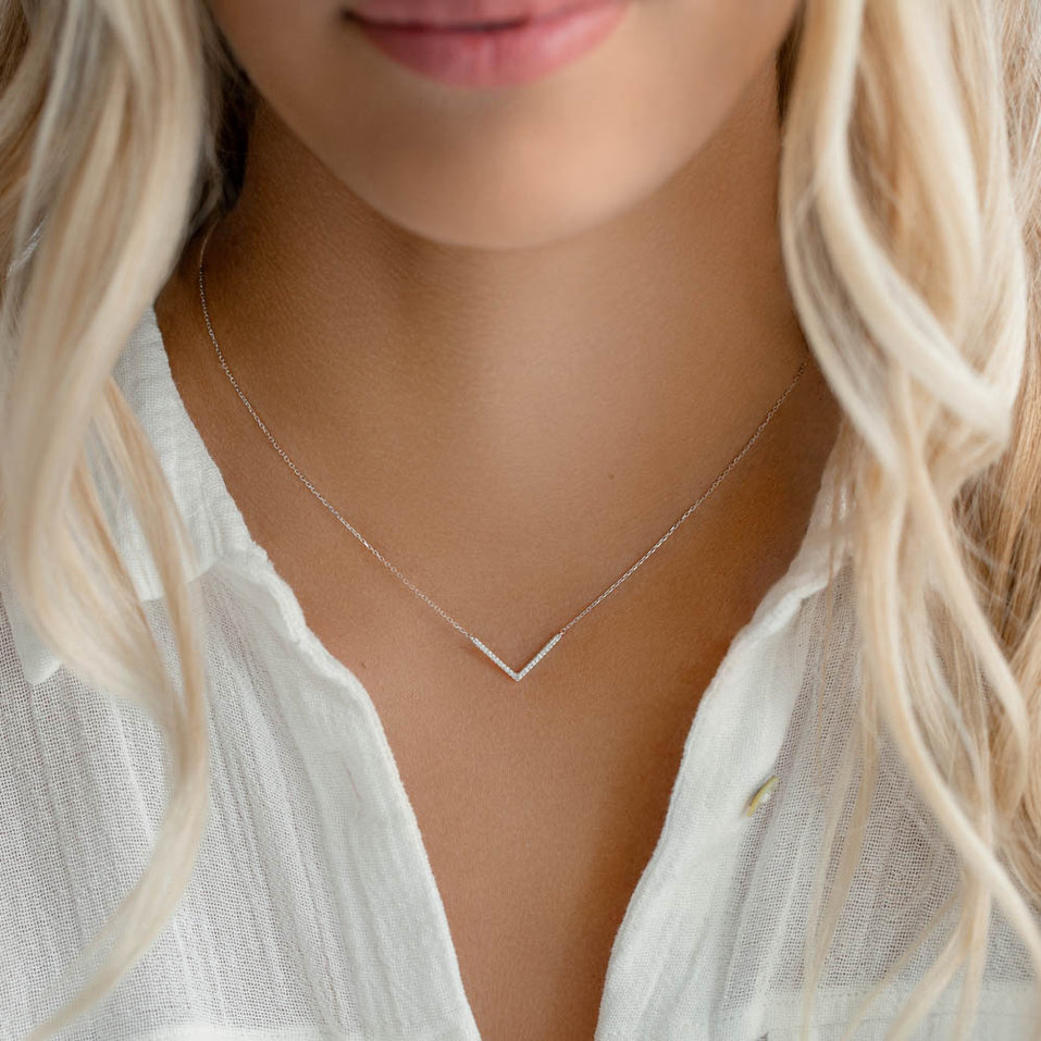 Náhrdelník s diamantmi Innocent Victory