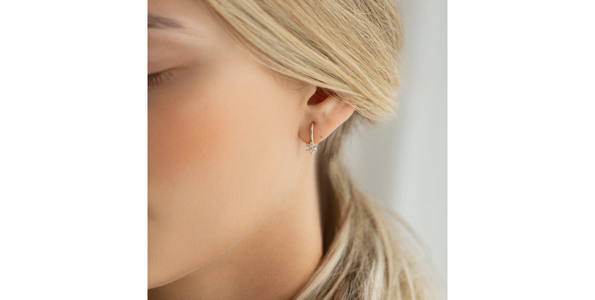 Náušnice s diamantmi Magic Snowflakes