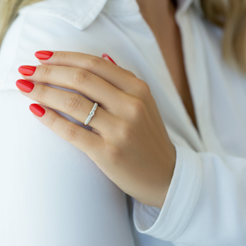 Prsteň s diamantmi Niedamir