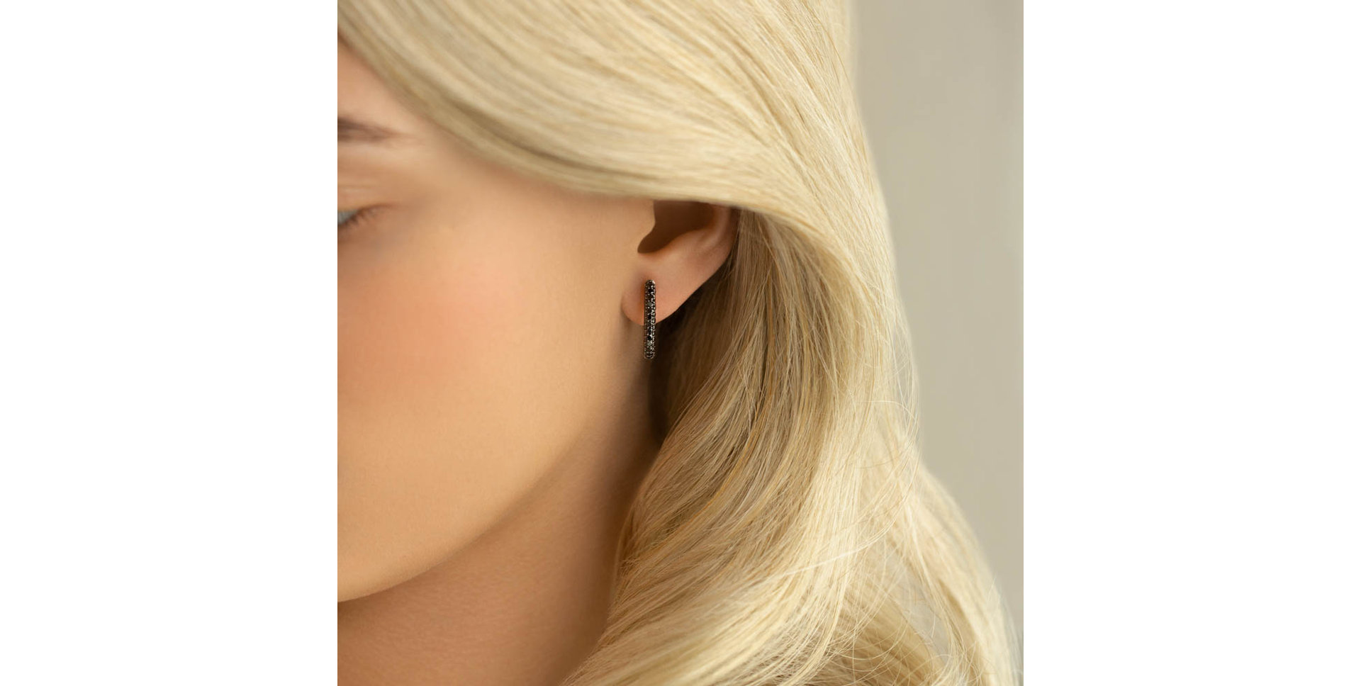 Náušnice s čiernymi diamantmi Grandiose Dew