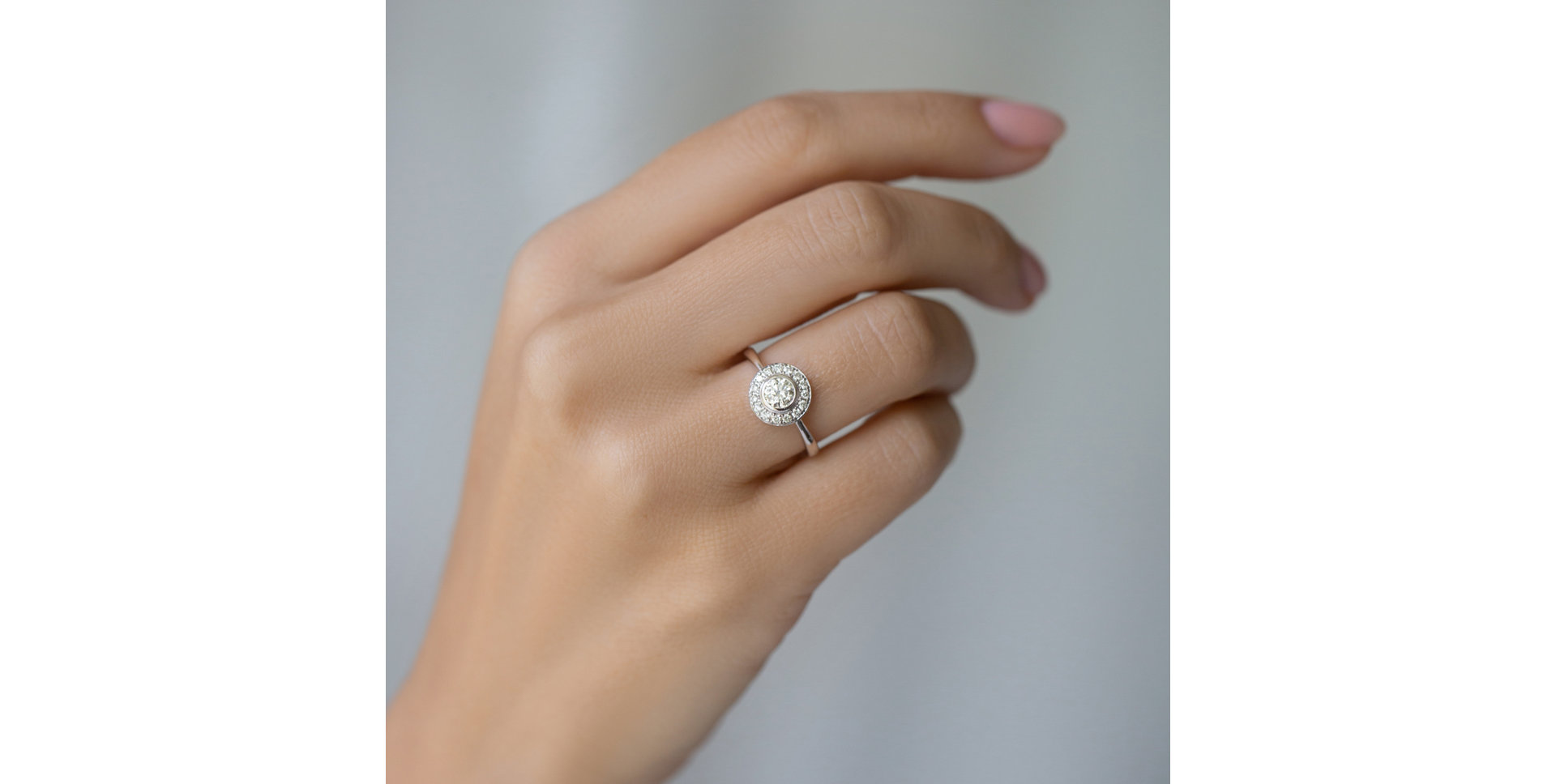 Prsteň s diamantmi Sun Highness