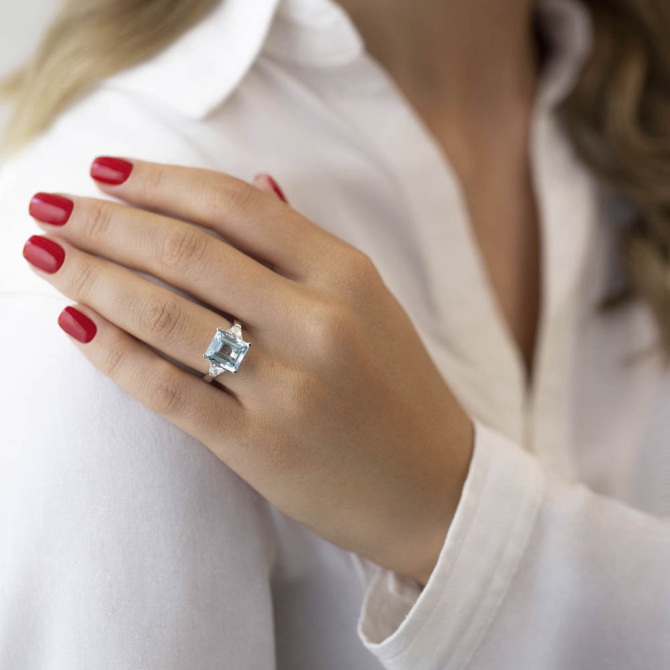 Prsteň s akvamarínom a diamantmi Aquamarine Tresure