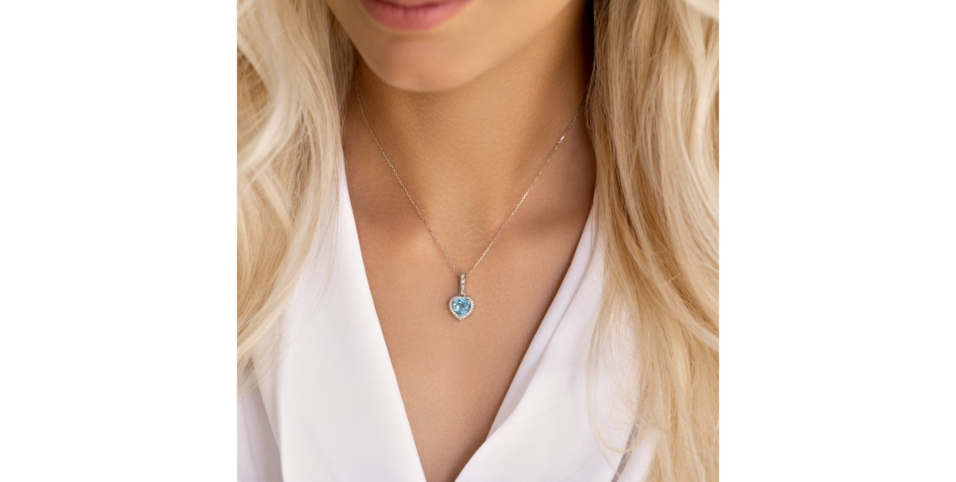 Prívesok s diamantmi a topásom Blue Heart