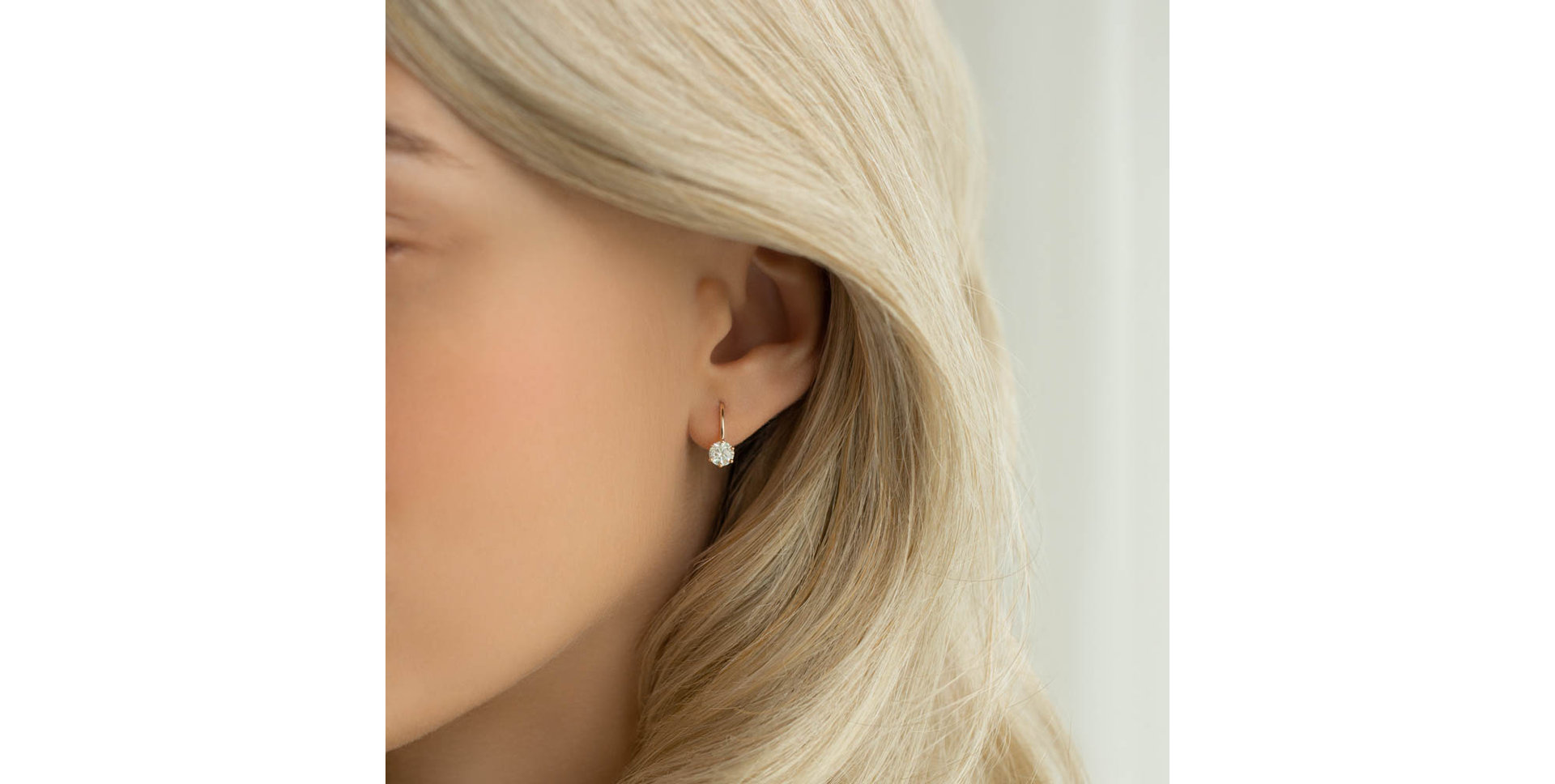 Náušnice s diamantom Everyday Glow