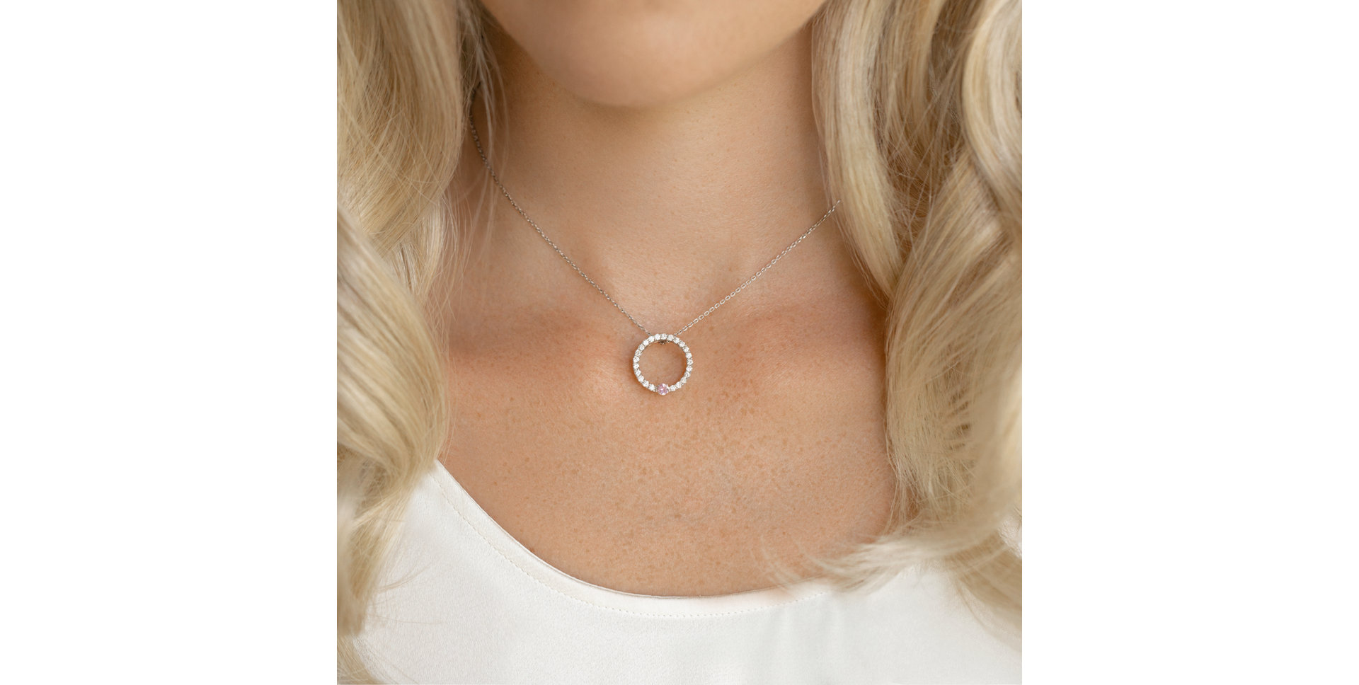 Prívesok s diamantmi a zafírom Fairytale Heaven