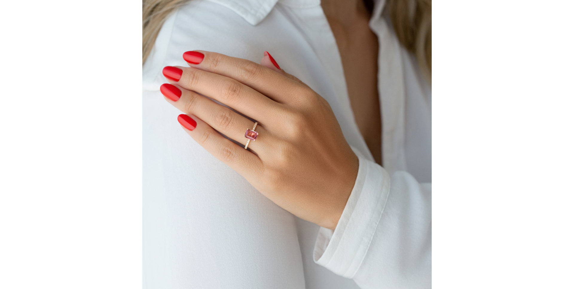 Prsteń s tanzanitom a diamantmi Carlotta