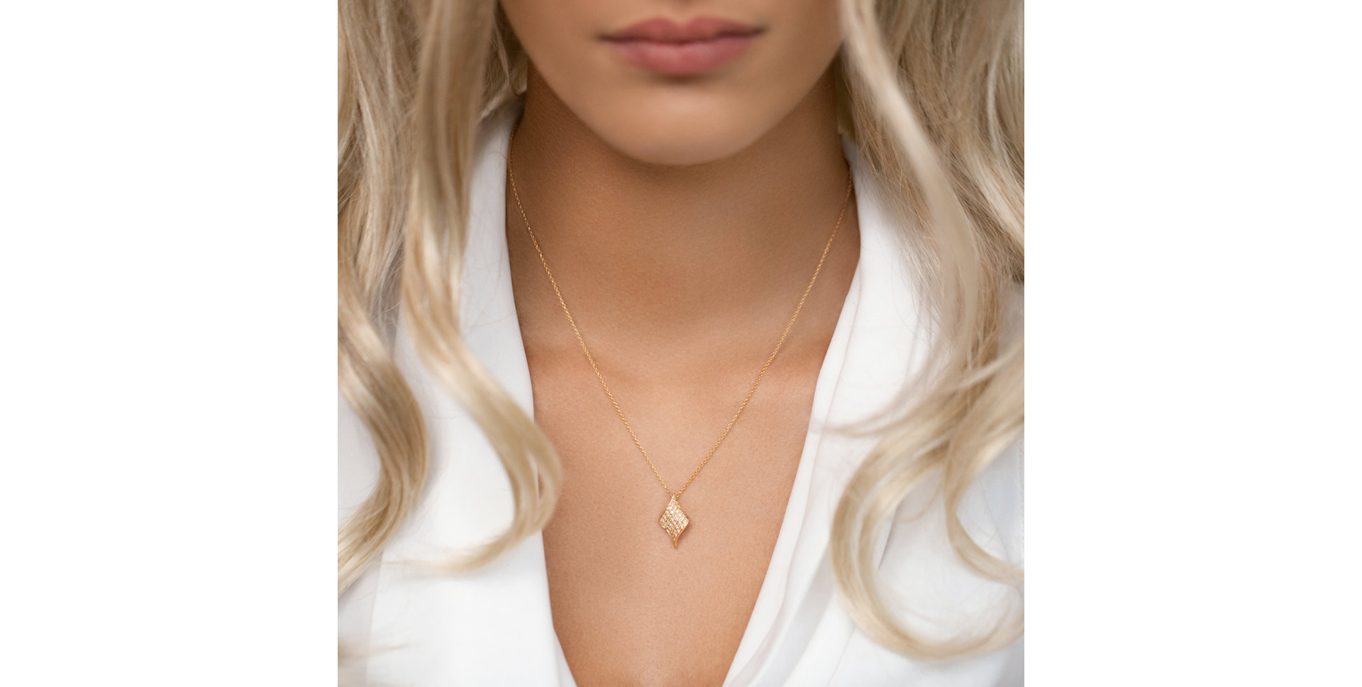 Náhrdelník s diamantmi Star Magician