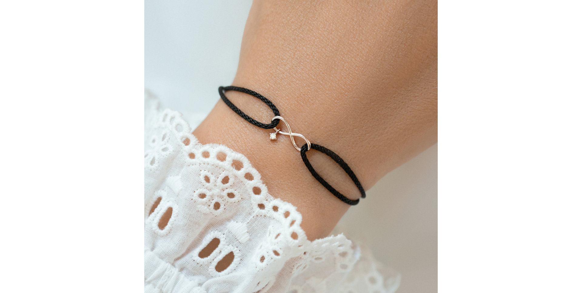 Náramok s diamantom Infinity Bond