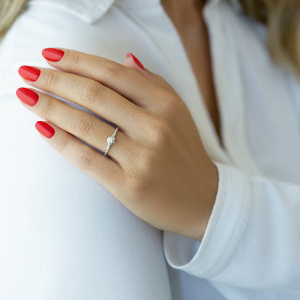 Prsteň s diamantmi Regal Elegance