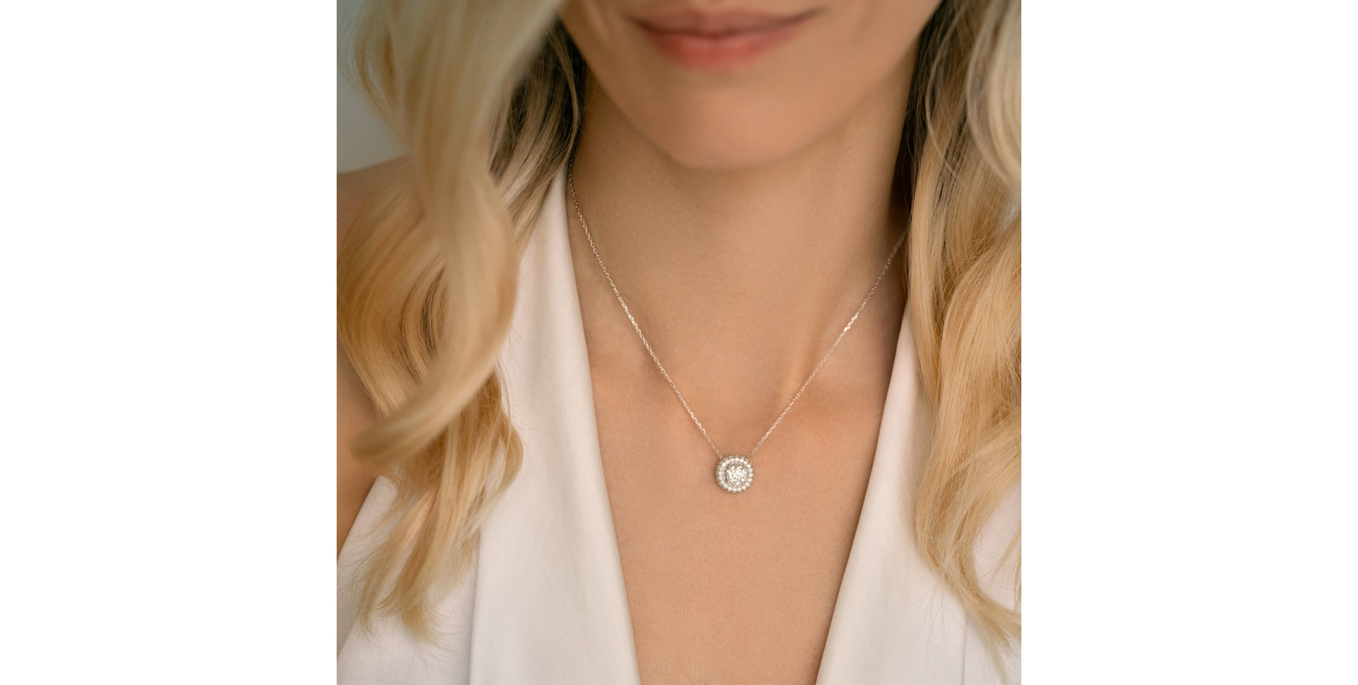 Náhrdelník s diamantmi Royal Circle