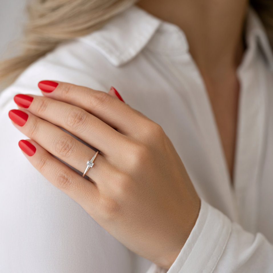 Prsteň s diamantom Gentle Delight