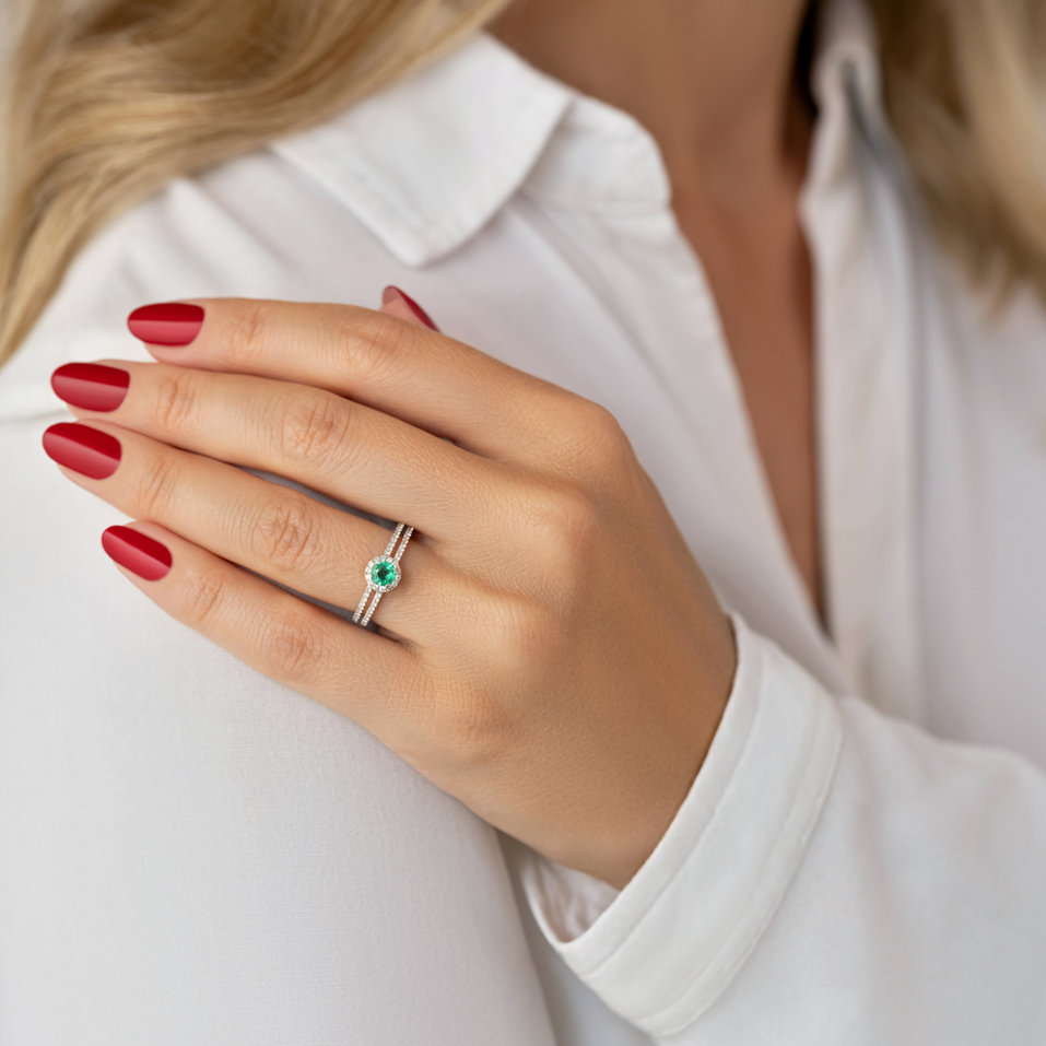 Prsteň s diamantmi a smaragdom Tanasis