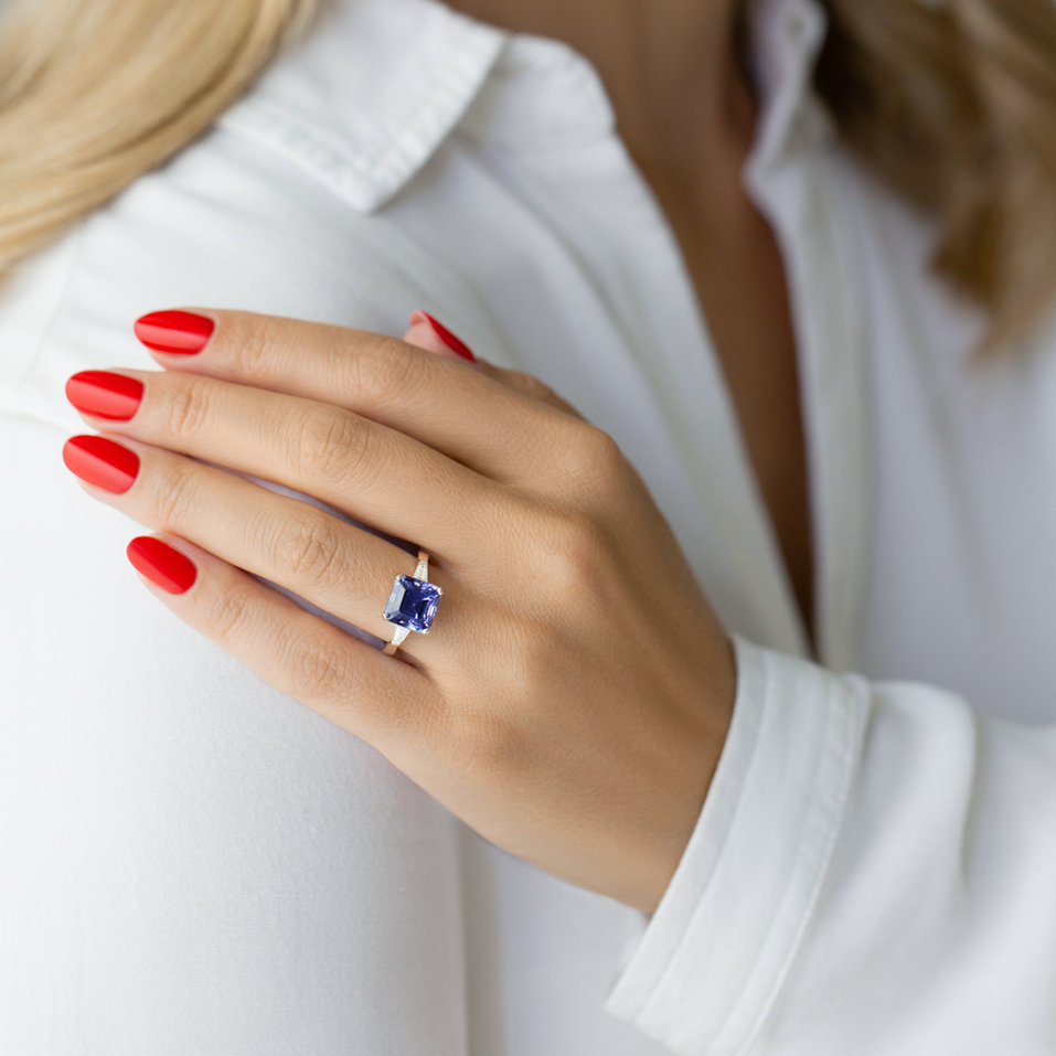 Prsteň s tanzanitom a diamantmi Coronation Destiny