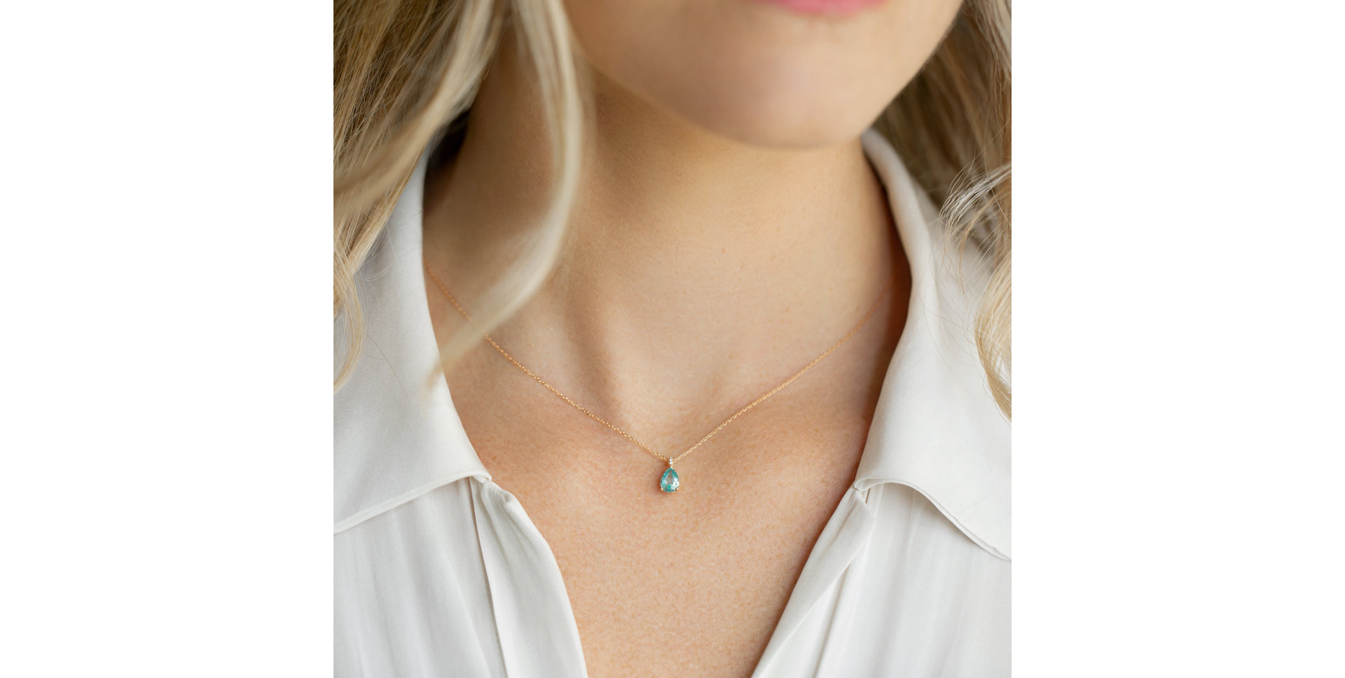 Náhrdelník s diamantmi a granátom Tearfall