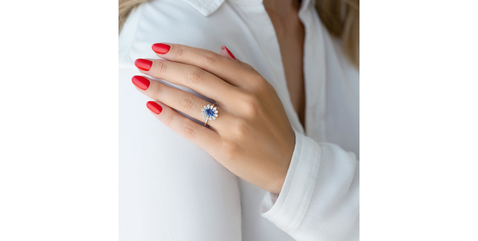 Prsteň s diamantmi a zafírom Floral Treasure