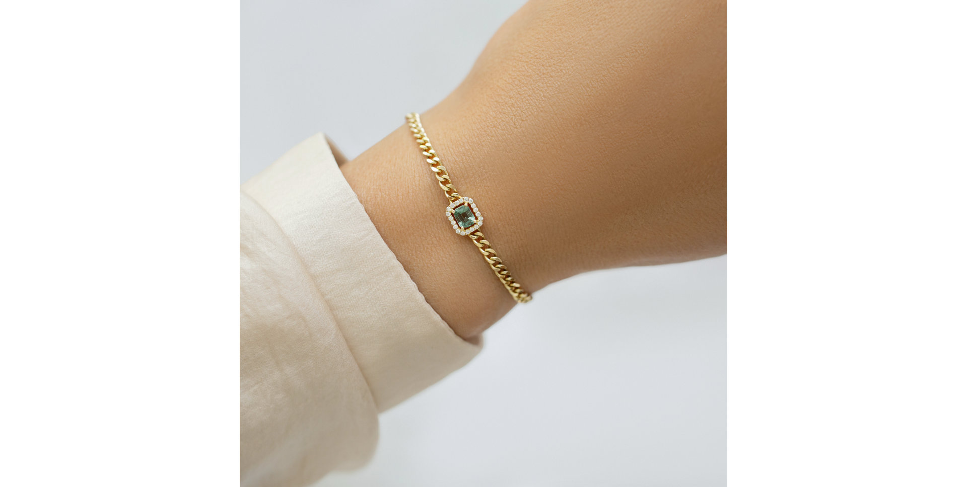 Náramok s diamantmi a zafírom Mysterious Spell