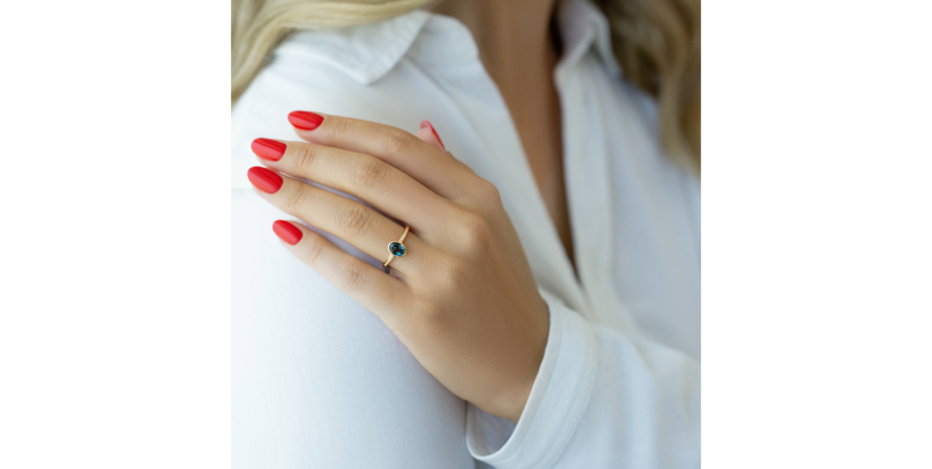 Prsteň s diamantmi a topásom Elliptical perfection