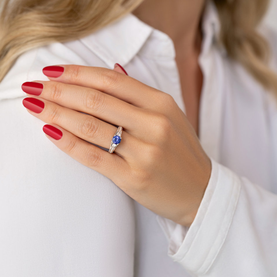 Prsteń s diamantmi a tanzanitom Graciana