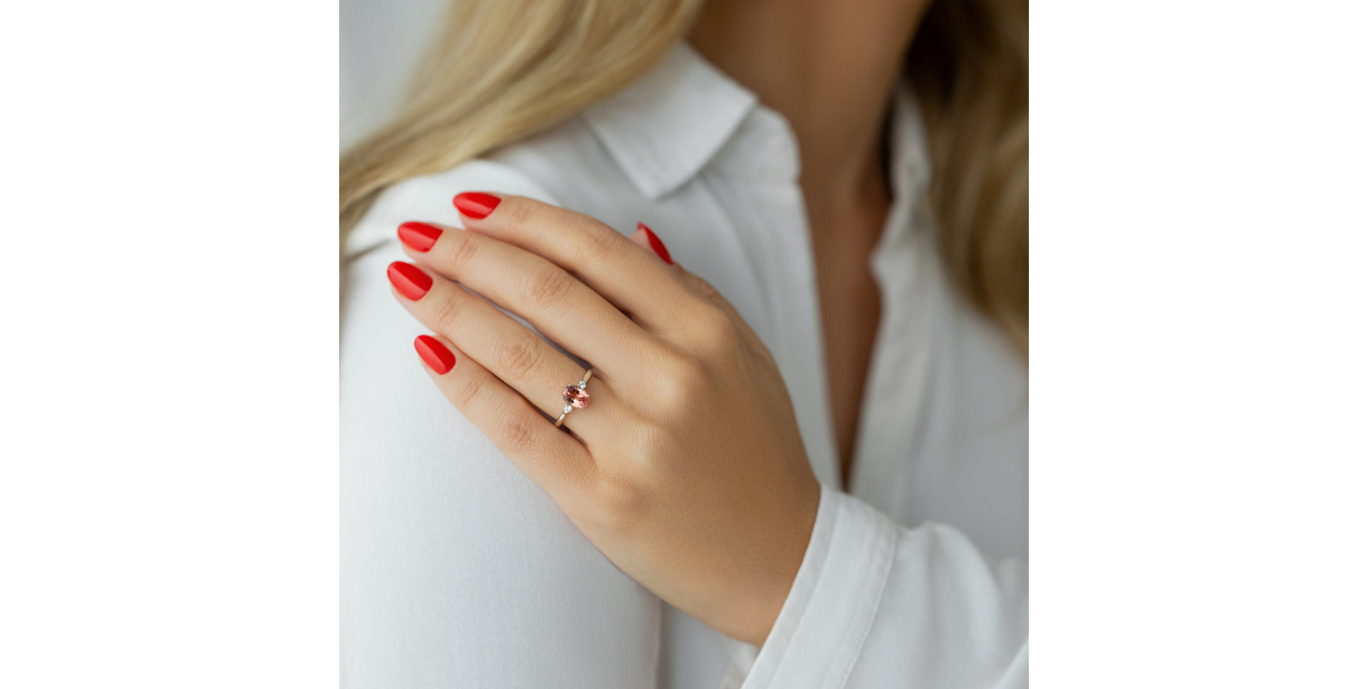 Prsteń s diamantmi a topásom Aqua Storm