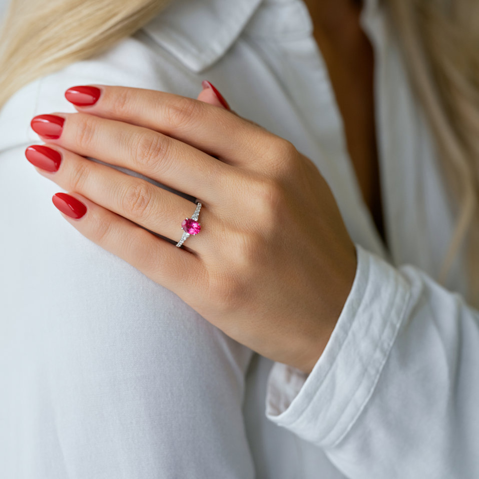 Prsteň s diamantmi a spinelom Shimmering Dazzle