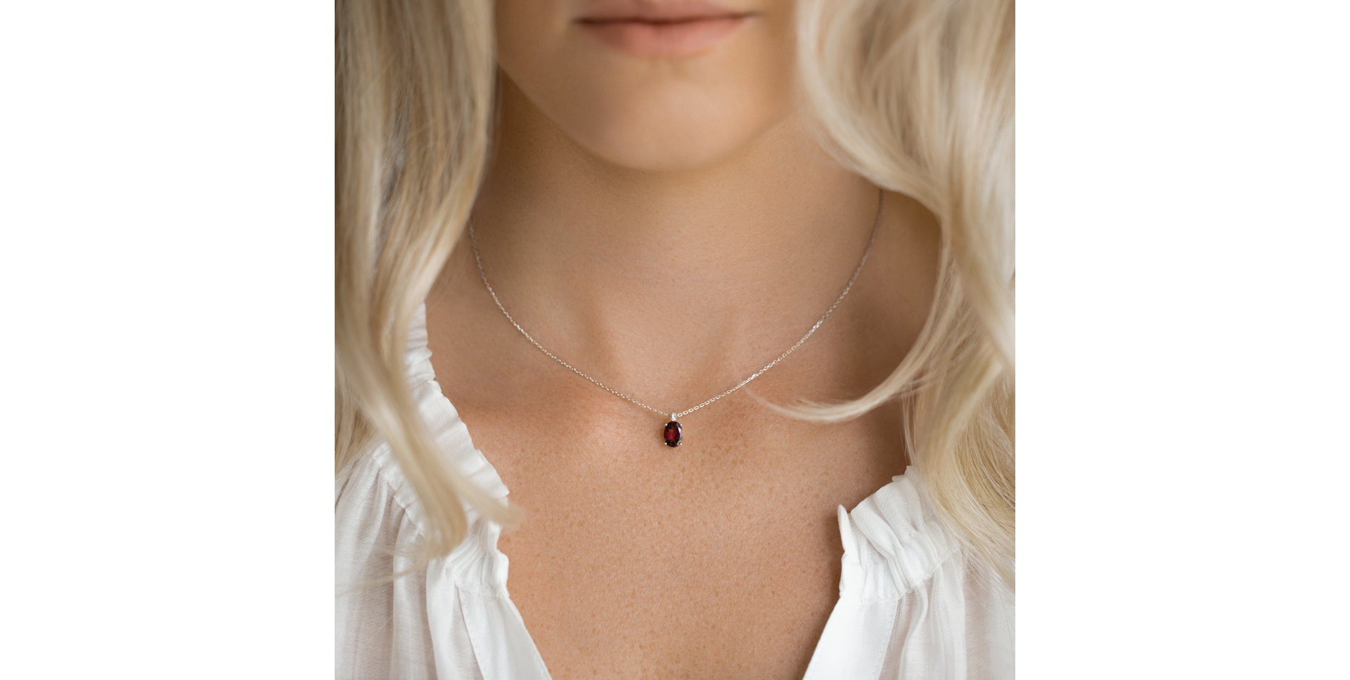 Náhrdelník s diamantmi a topásom Grime