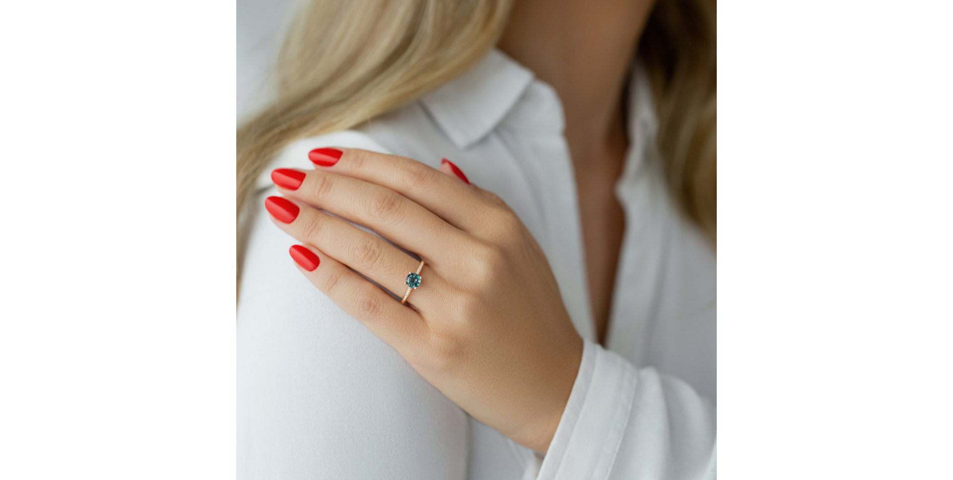 Prsteň s diamantmi a morganitom Velvet