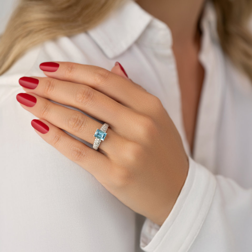 Prsteň s diamantmi a rubínom Diamond Whisper