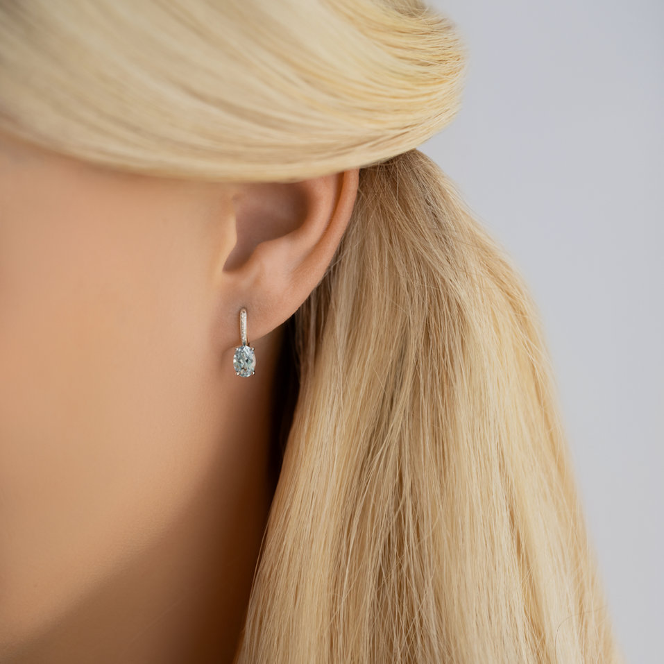 Náušnice s diamantmi a smaragdom Lauriene