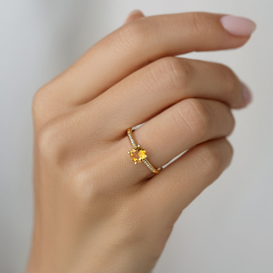 Prsteň s diamantmi a topásom Satin