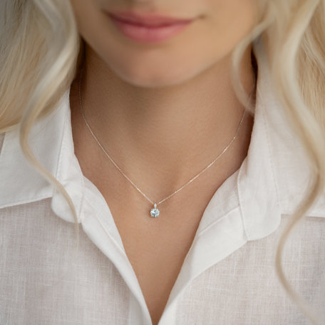 Náhrdelník s diamanty a morganitem Zephyrine