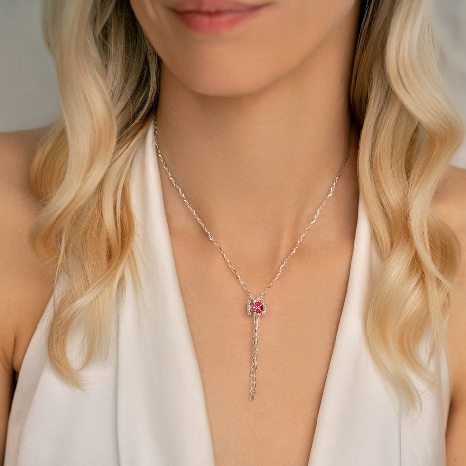 Náhrdelník s diamantmi a smaragdmi Amea