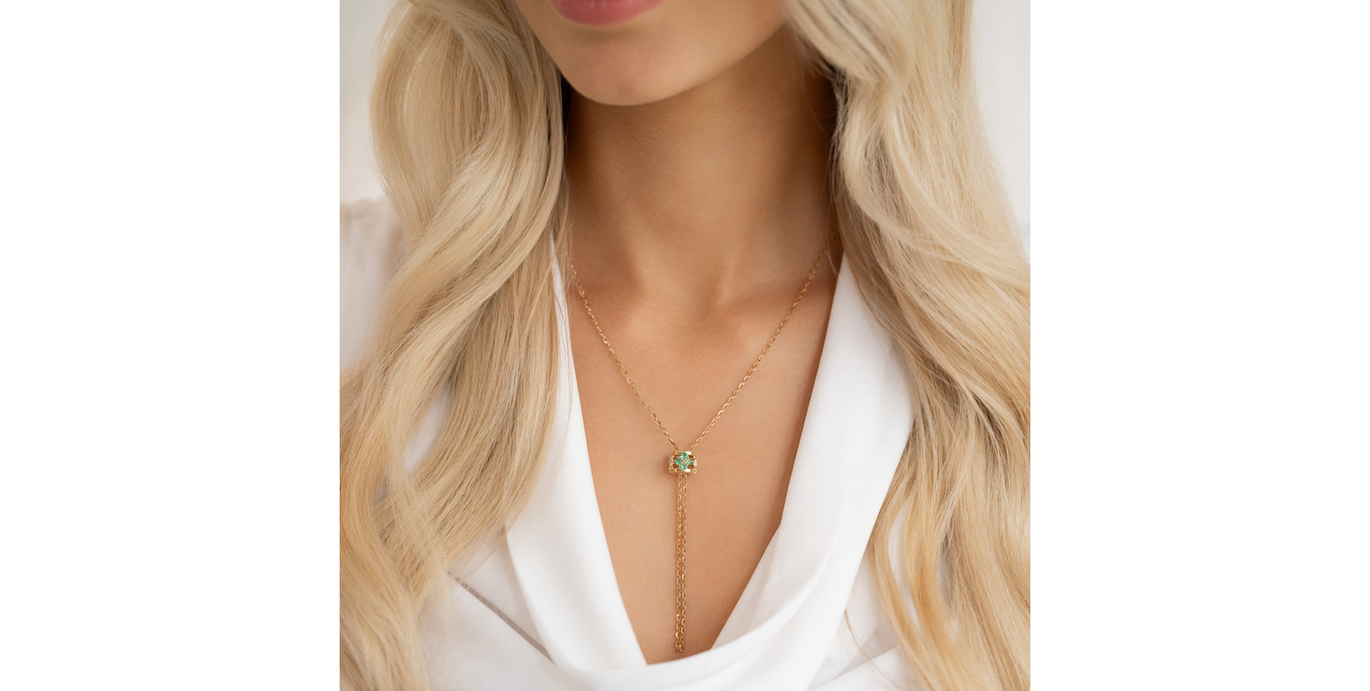 Náhrdelník s diamantmi a smaragdmi Amea