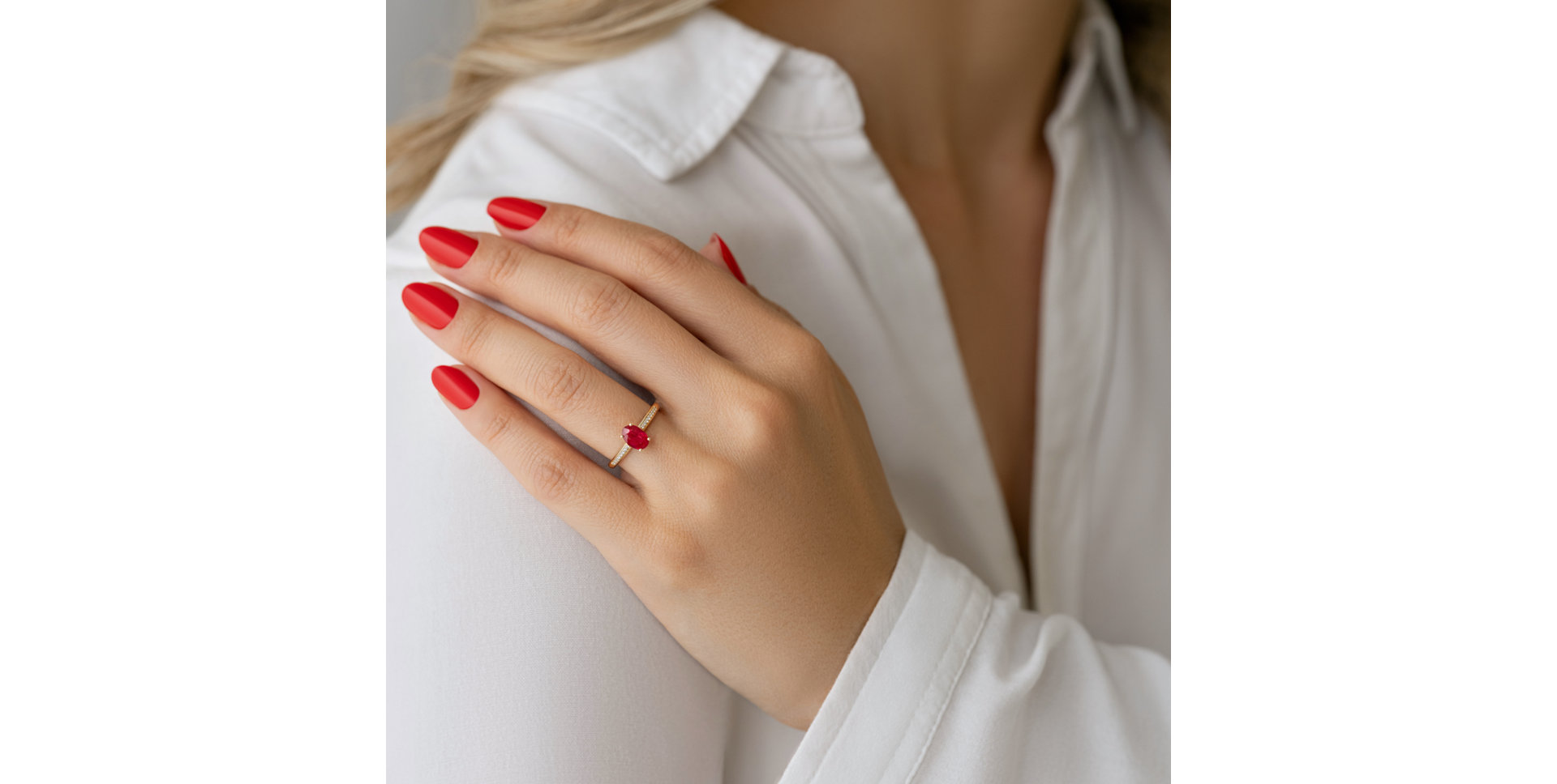Prsteň s diamantmi a rubínom Paulinne