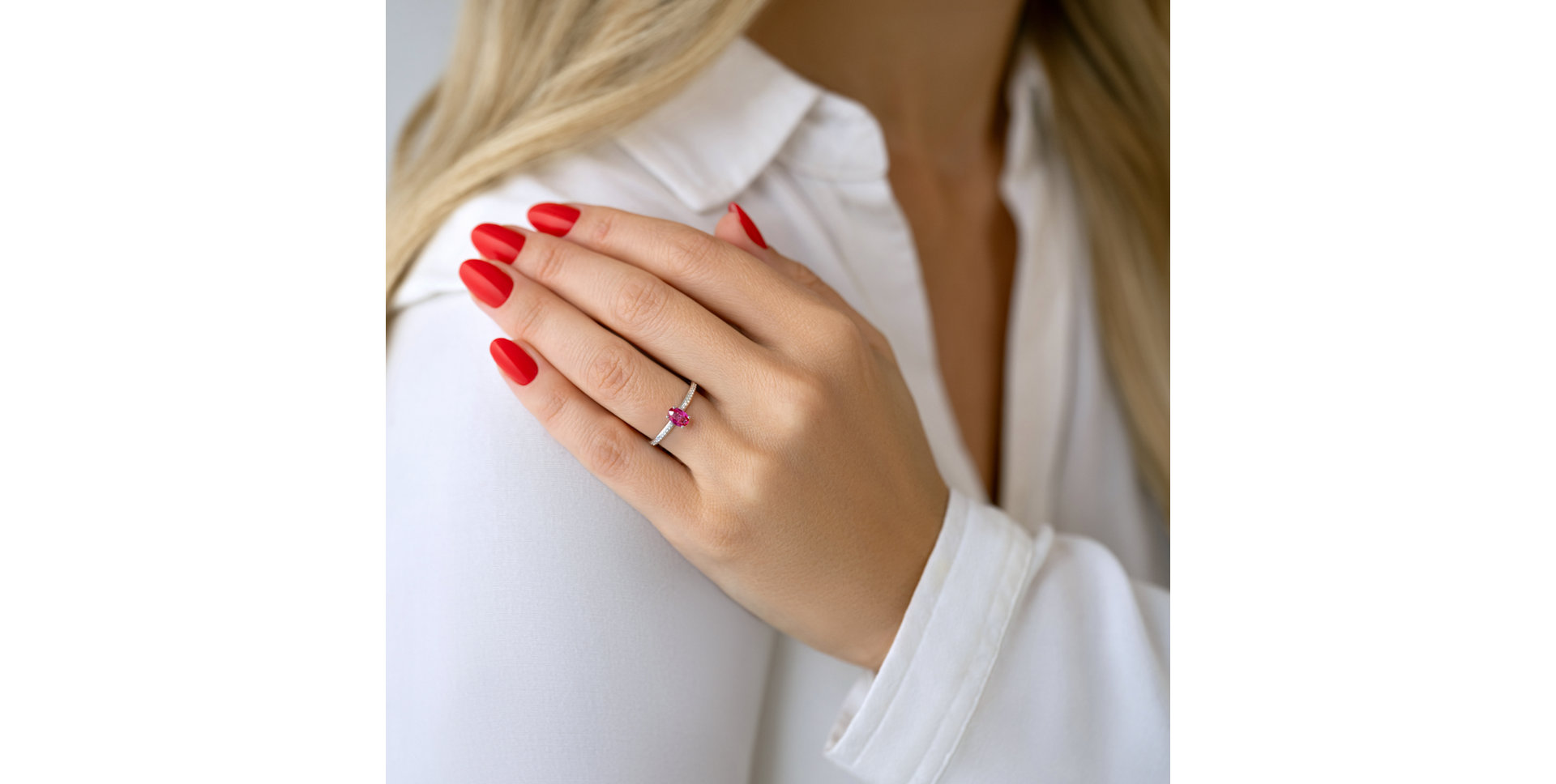 Prsteň s diamantmi a rubínom Meliora
