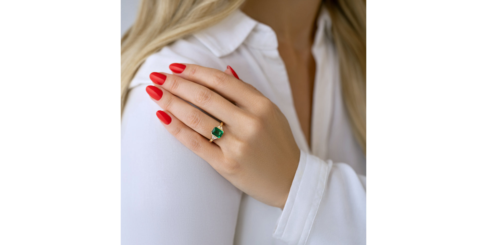 Prsteň s diamantmi a smaragdom Moonlit Promise