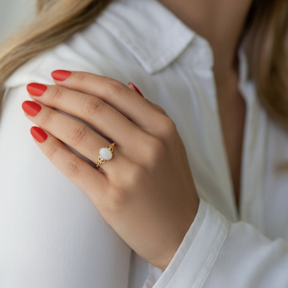 Prsteň s diamantmi a mesačným kameňom Virgin Lady