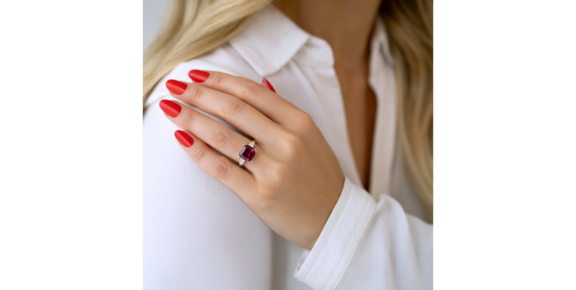 Prsteň s diamantmi a rhodolitom Crimson Dusk