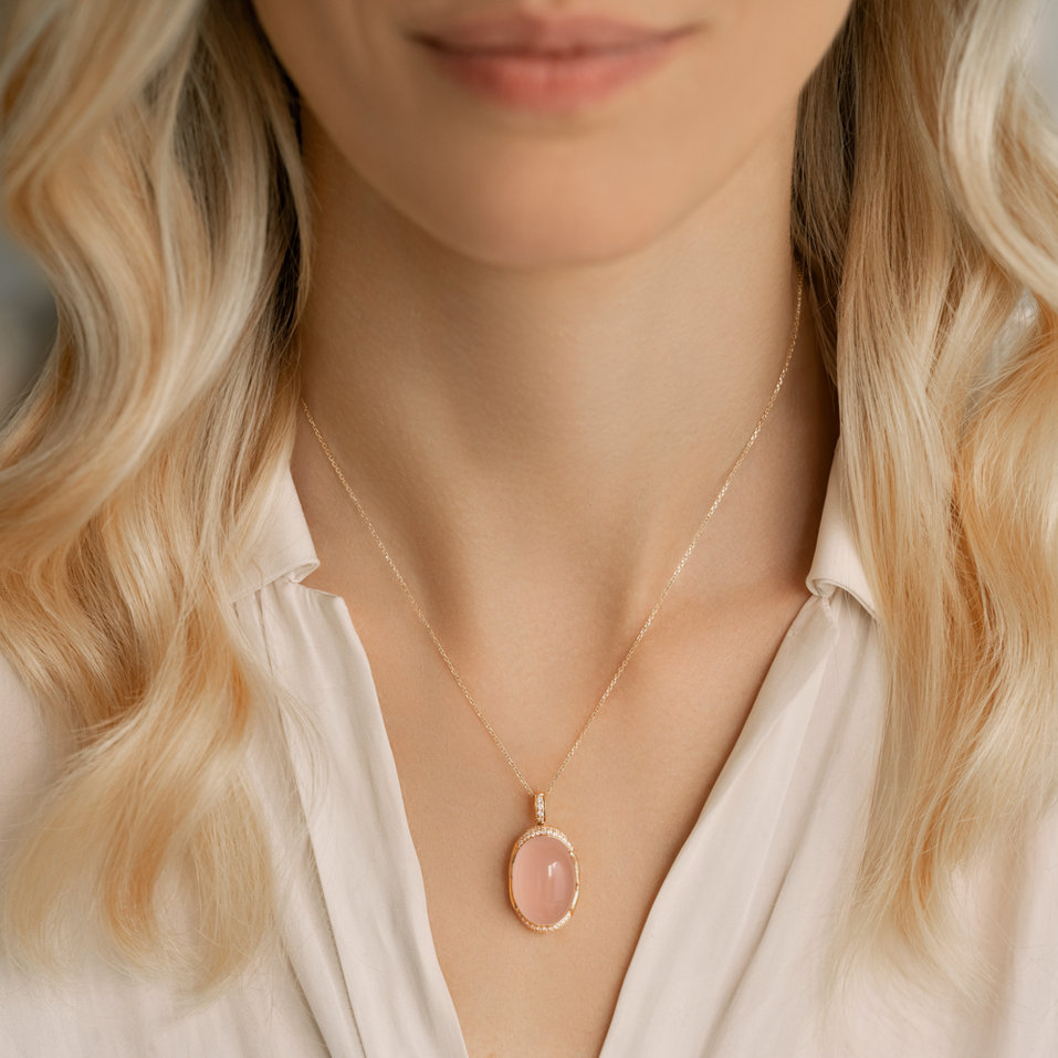 Prívesok s ruženínom a diamantmi Rose Spirit