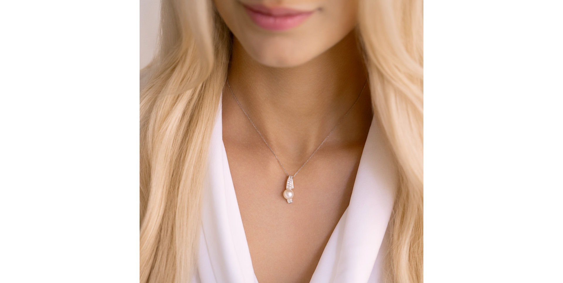 Náhrdelník s perlou a diamantmi Secret Affair