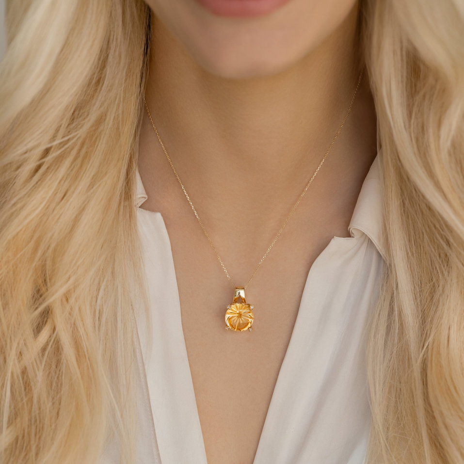 Přívěsok s citrínom a diamantmi Charming Blossom