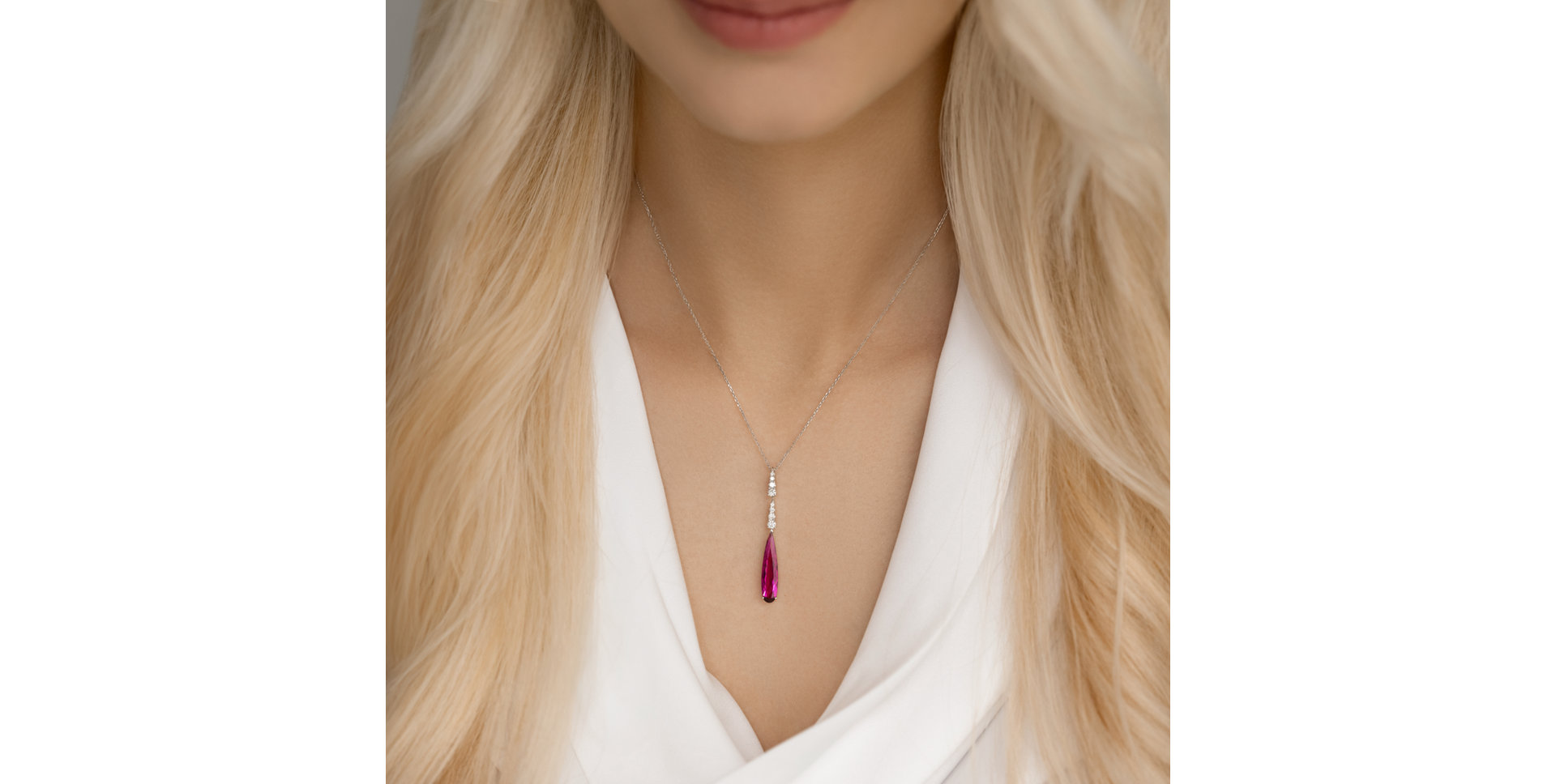 Přívěsok s turmalinom a diamantmi Bloody Tear