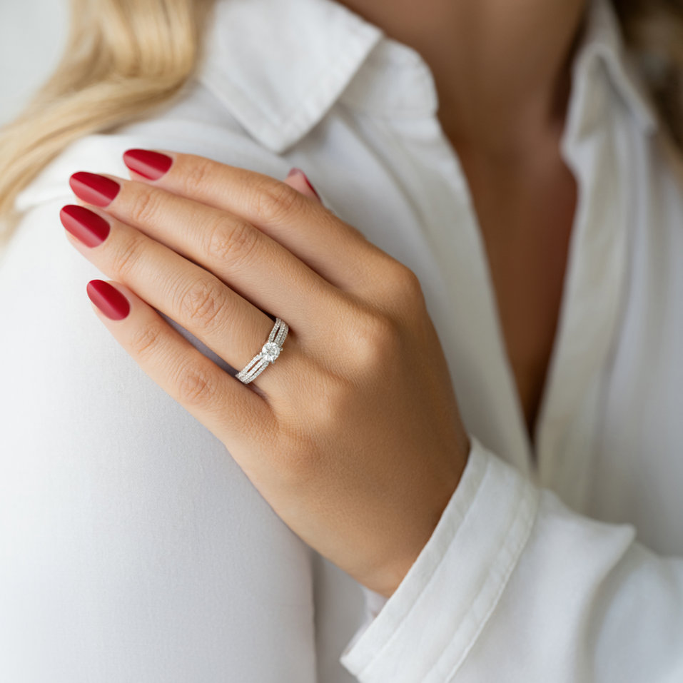 Prsteň s diamantmi Constantine