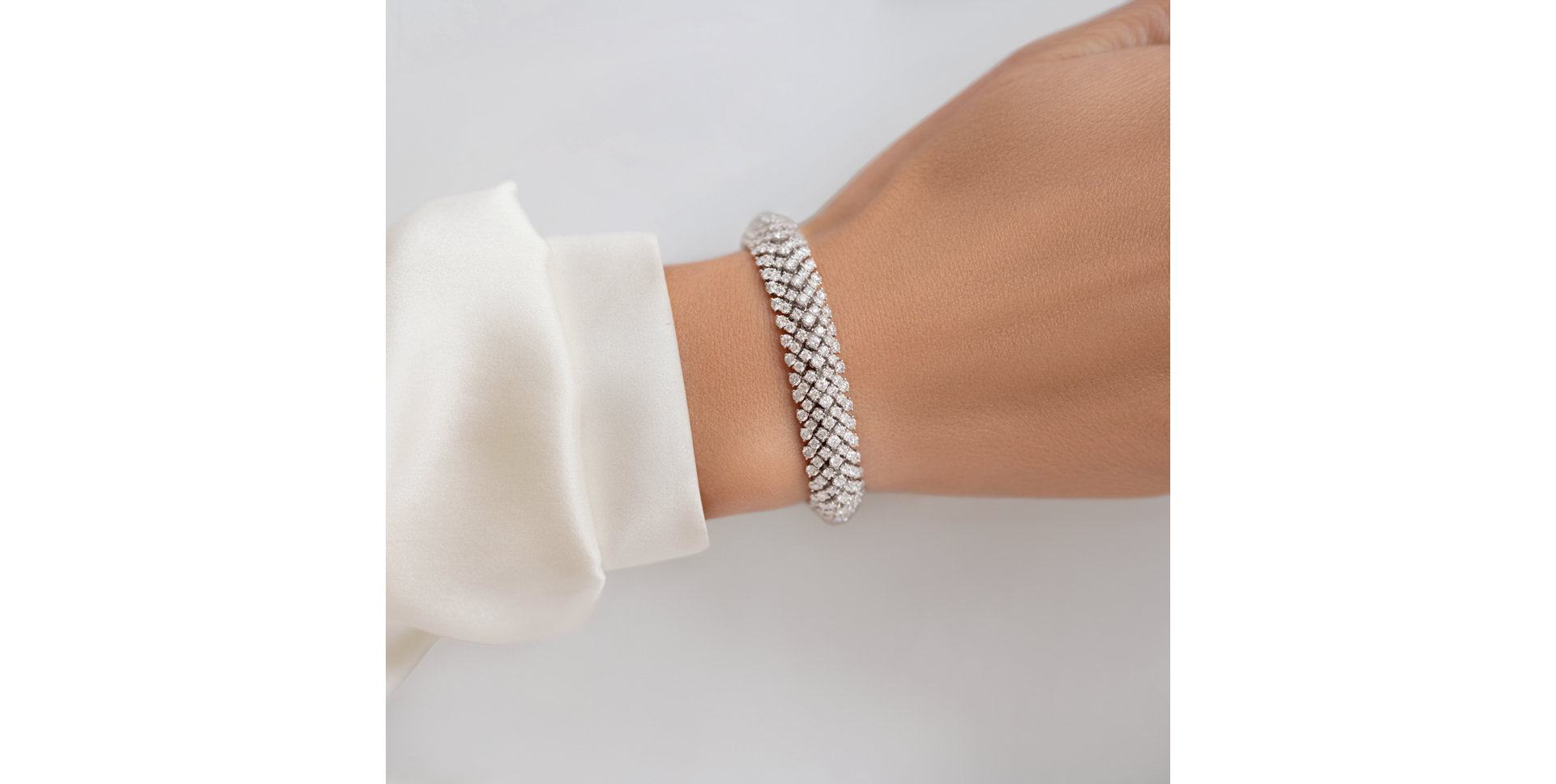 Náramok s diamantmi Witching Ribbon