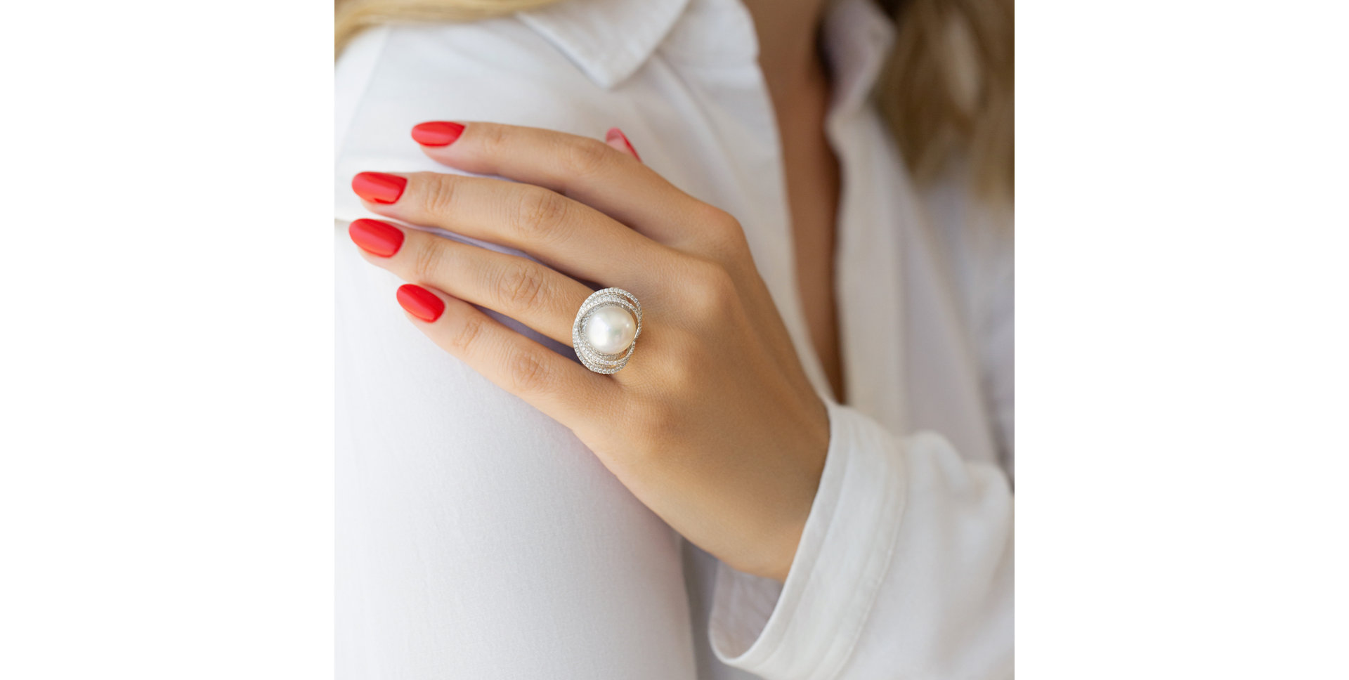 Prsteň s perlou a diamantmi Oakley