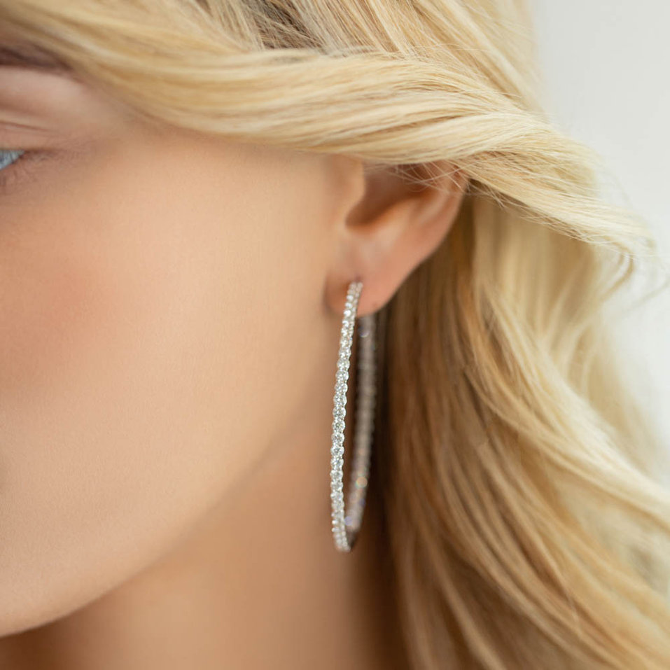 Náušnice s diamantmi Luxury Touch