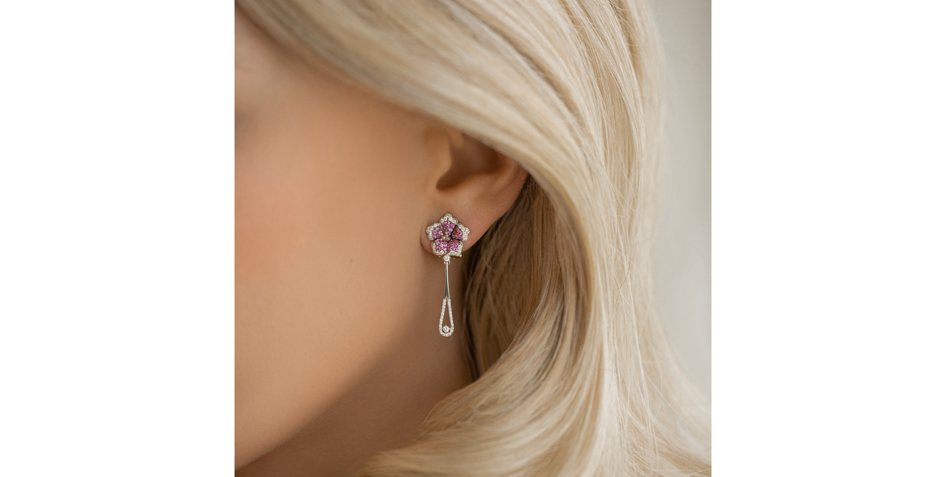 Náušnice s diamantmi a zafírmi Miss Flora