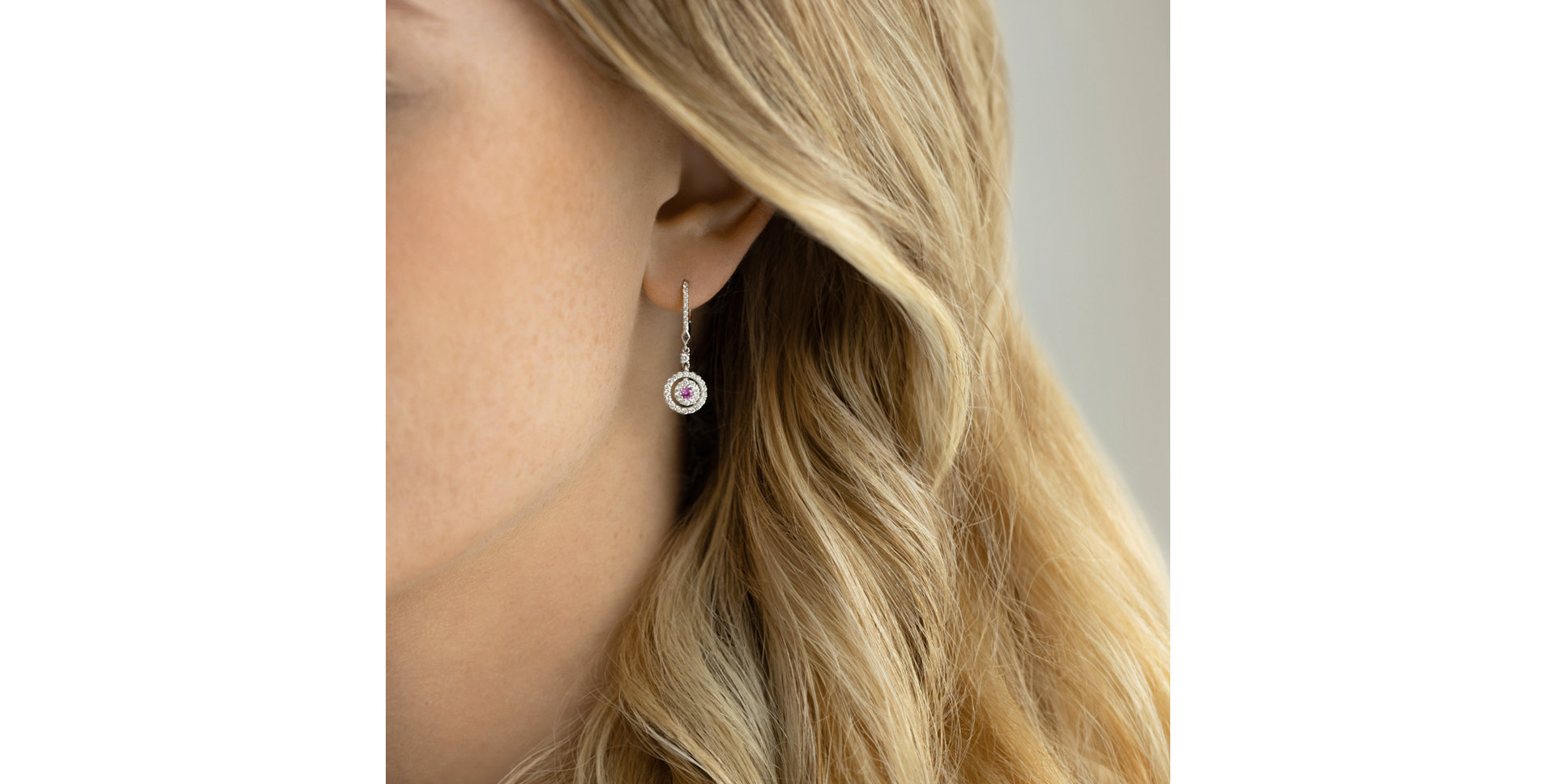 Náušnice s diamantmi a rubínmi Rose Hope