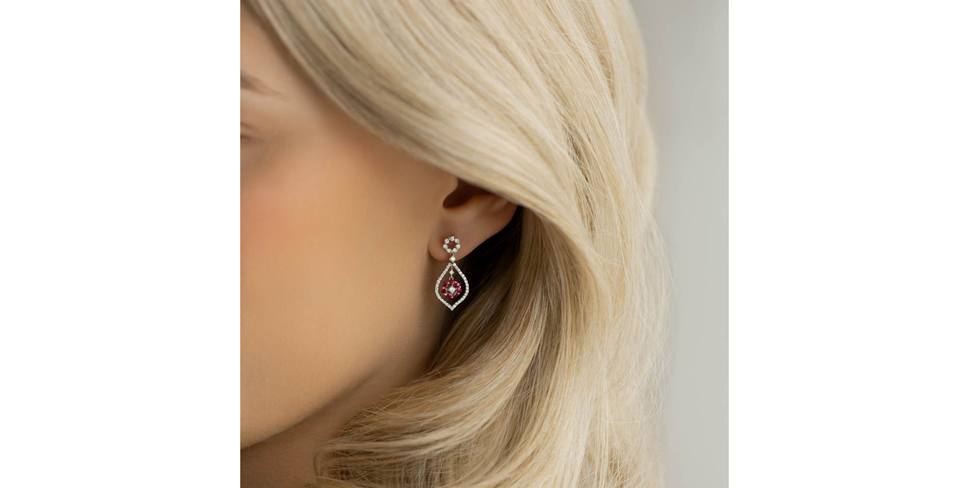 Náušnice s diamantmi a rubínmi Makayla