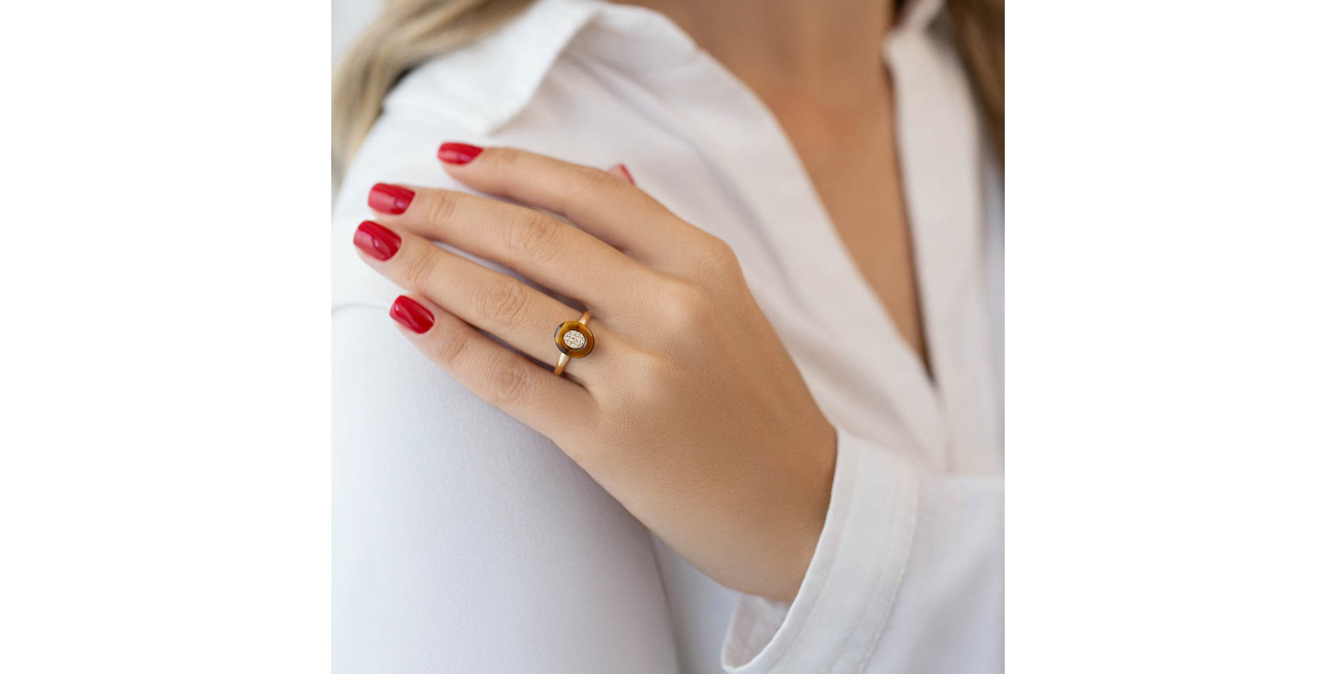 Prsteň s tygrím okom a diamantmi Viridescent